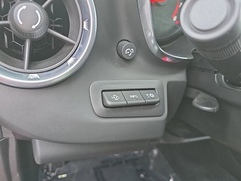 Used 2016 Chevrolet Camaro LT image 14