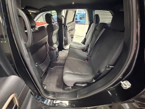 Used 2016 Jeep Grand Cherokee Laredo w/ Quick Order Package 23E AWD/4WD image 48