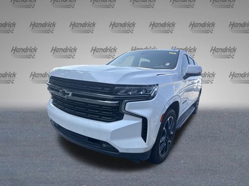 Used 2022 Chevrolet Suburban RST w/ Sport Performance Package image 9