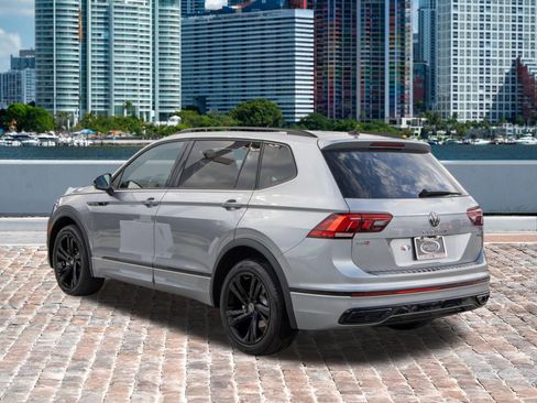 Used 2024 Volkswagen Tiguan SE R-Line image 7