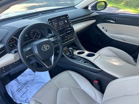 Used 2021 Toyota Avalon XLE w/ Moonroof Package FWD image 22