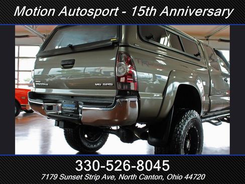 Used 2013 Toyota Tacoma 4x4 Access Cab V6 w/ SR5 Pkg image 10