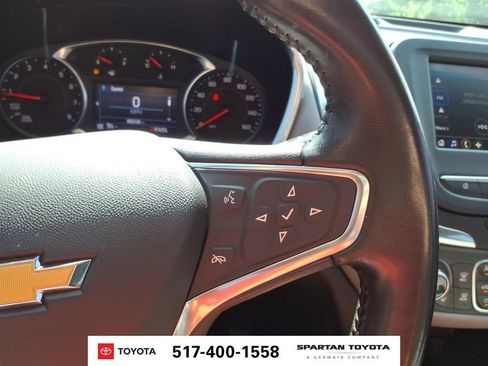 Used 2022 Chevrolet Equinox LT FWD image 18