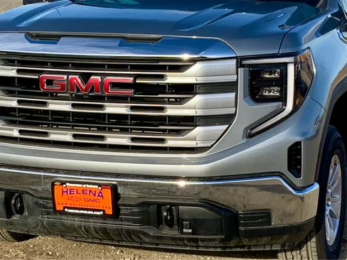 New 2026 GMC Sierra 1500 SLE image 13
