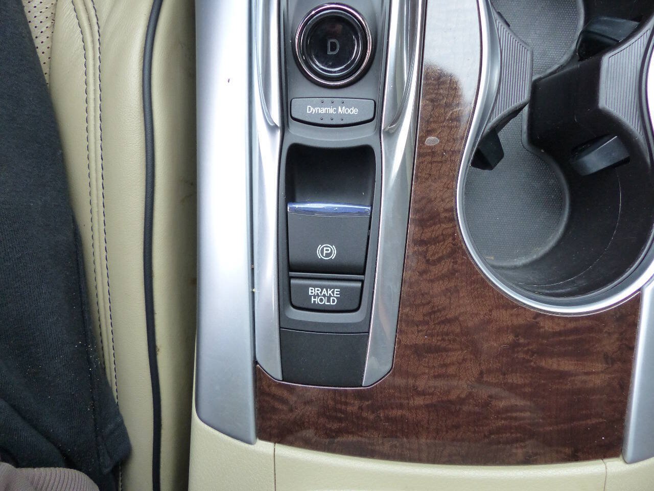Used 2018 Acura TLX w/ Technology Package FWD image 37