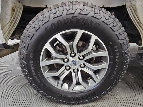 Used 2021 Ford F150 Lariat w/ Trailer Tow Package AWD/4WD image 48