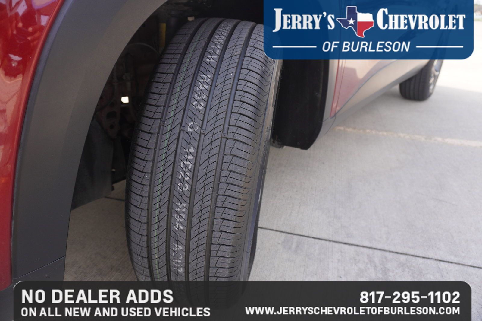 Used 2024 Chevrolet Trax LT w/ Sunroof Package FWD image 14