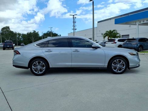 Used 2023 Honda Accord EX image 16