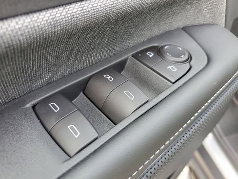 New 2026 GMC Sierra EV Elevation image 19