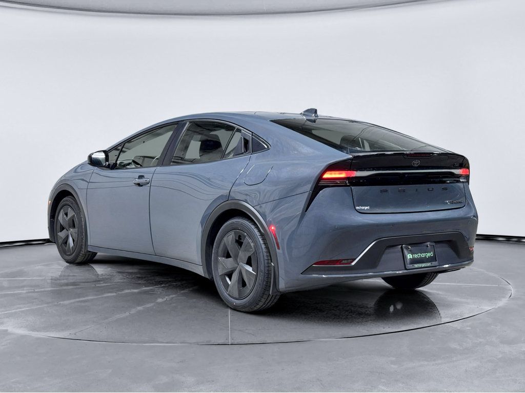 Used 2024 Toyota Prius Prime FWD image 2