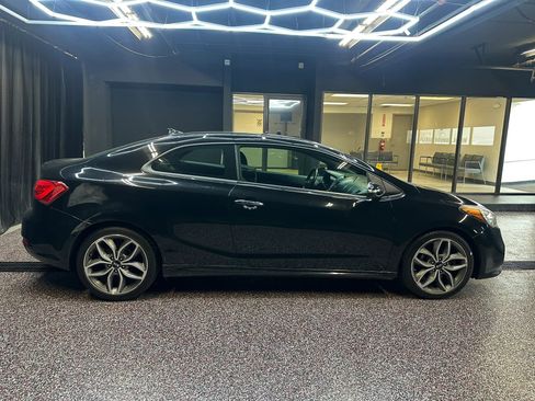 Used 2016 Kia Forte Koup SX image 8