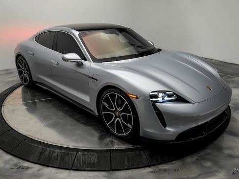 Used 2023 Porsche Taycan Turbo S w/ Premium Package image 21