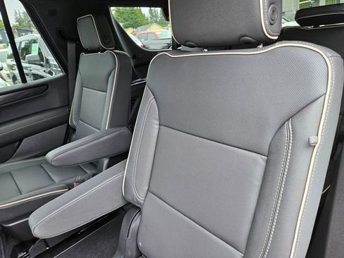 New 2026 GMC Yukon Elevation AWD/4WD image 17