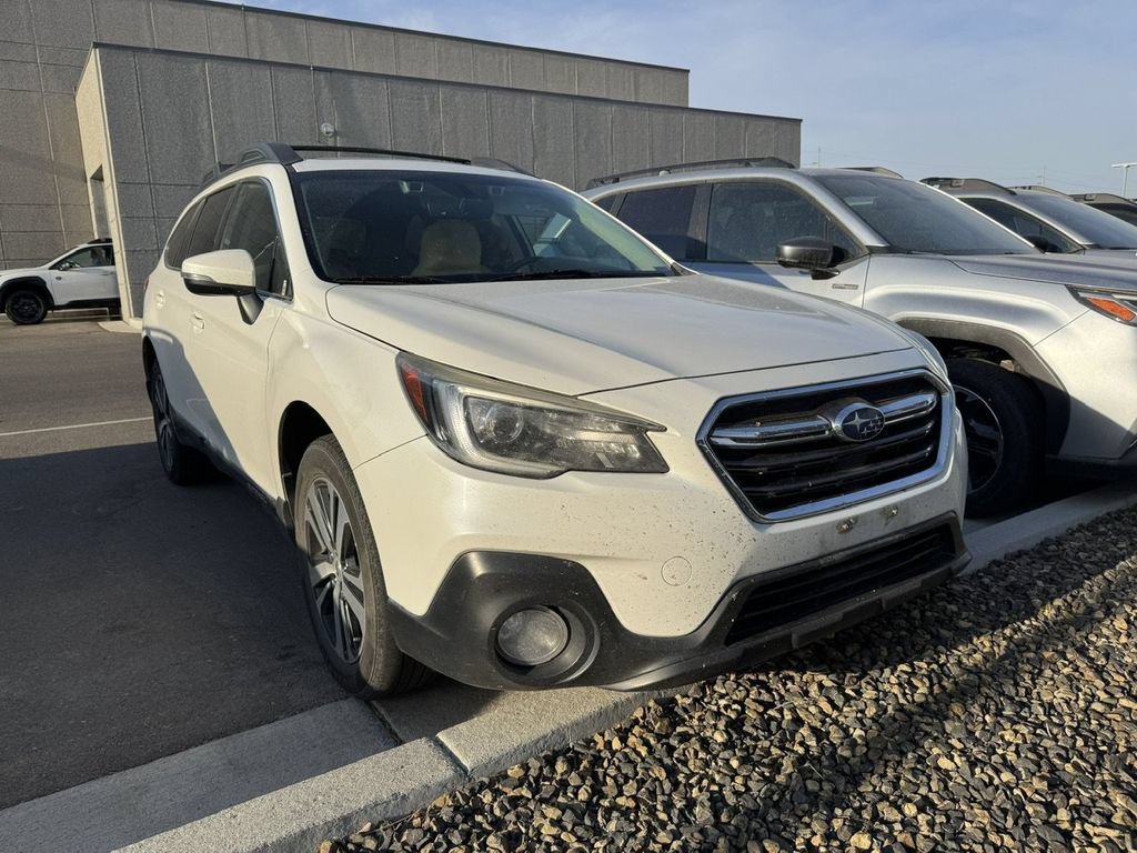 Used 2019 Subaru Outback 2.5i Limited AWD/4WD image 2