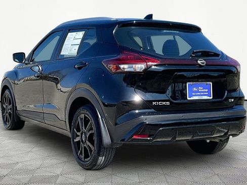 Used 2023 Nissan Kicks SV image 13