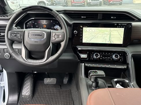New 2026 GMC Sierra 1500 Denali Ultimate w/ LPO, Black Badging Package AWD/4WD image 7