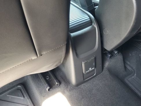 Used 2021 Buick Encore Preferred w/ Safety Package II FWD image 25