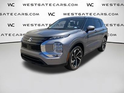 Used 2023 Mitsubishi Outlander SE