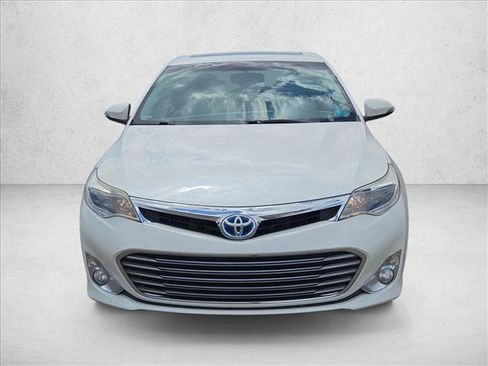 Used 2014 Toyota Avalon XLE Touring FWD image 2