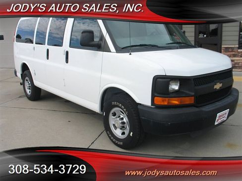 Used 2014 Chevrolet Express 2500 LS image 1