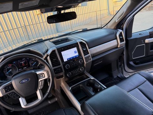Used 2021 Ford F350 Lariat image 36