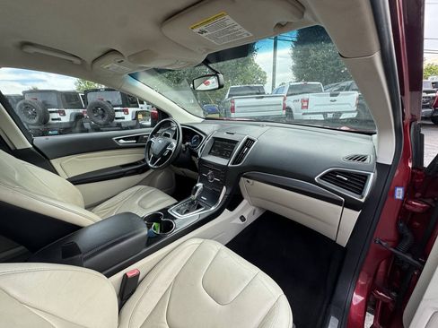 Used 2015 Ford Edge Titanium w/ Technology Package FWD image 8