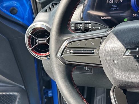 Used 2025 Chevrolet Equinox EV RS w/ LPO, All-Weather Mat Package FWD image 9