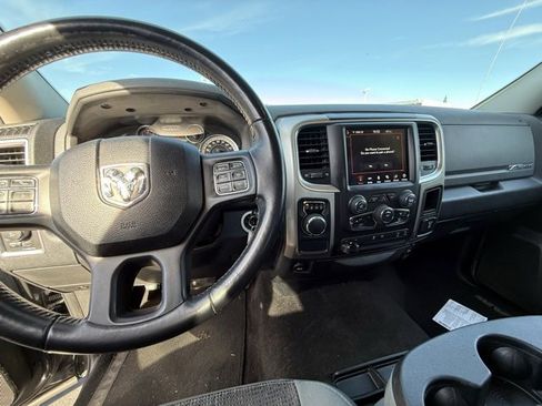 Used 2018 RAM 1500 Big Horn image 9