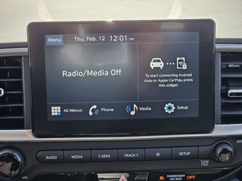 Used 2025 Hyundai Venue SEL image 22