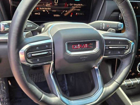 Used 2025 GMC Terrain Elevation AWD/4WD image 16