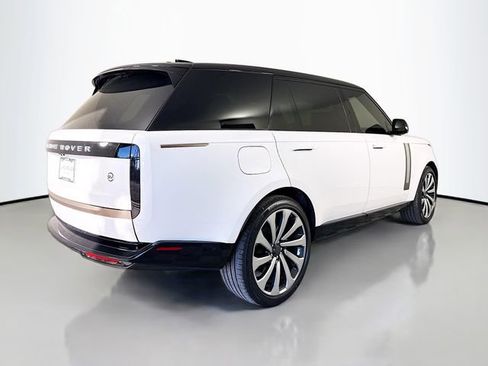 New 2026 Land Rover Range Rover SV AWD/4WD image 5