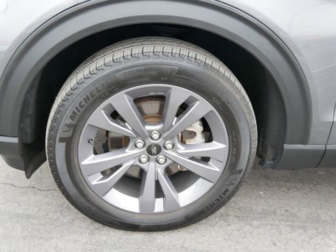 Certified 2023 Ford Explorer XLT w/ Equipment Group 202A image 6