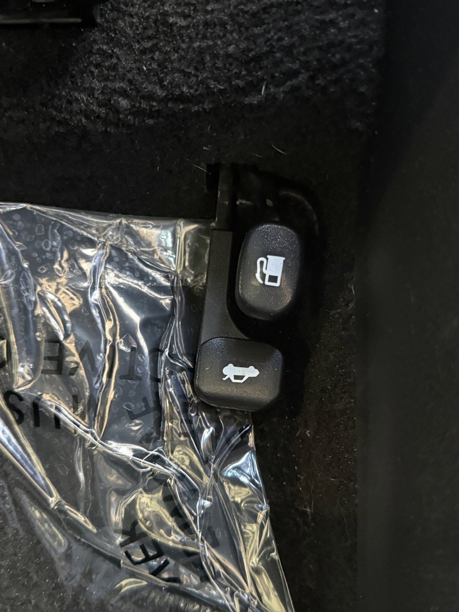 Used 2025 Kia K4 FWD image 30