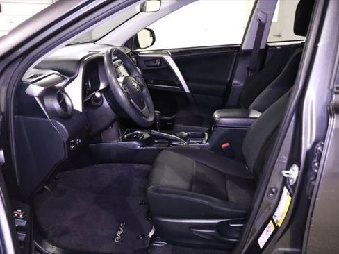 Used 2018 Toyota RAV4 LE FWD image 24
