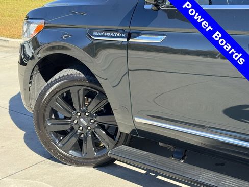 Used 2023 Lincoln Navigator Black Label image 8