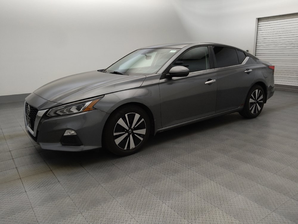 Used 2022 Nissan Altima 2.5 SV FWD image 2