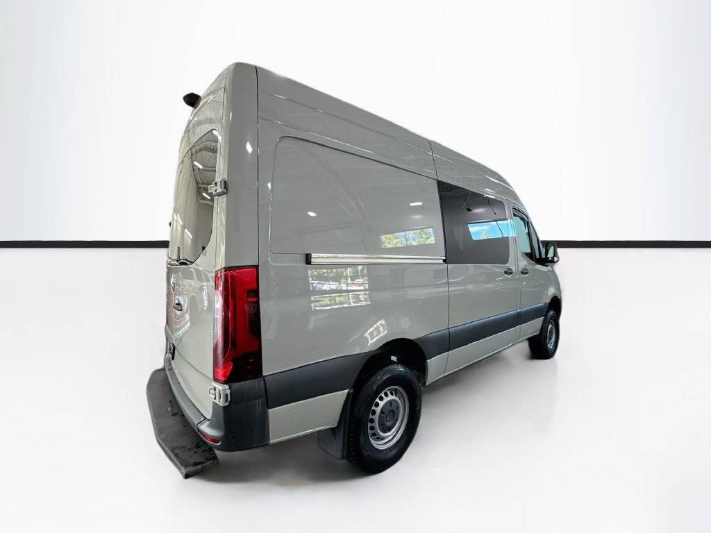 Used 2021 Mercedes-Benz Sprinter 2500 image 5