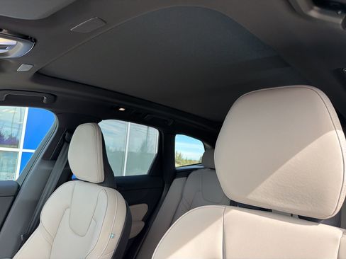 New 2026 Volvo XC60 B5 Plus w/ Protection Package Premier image 17