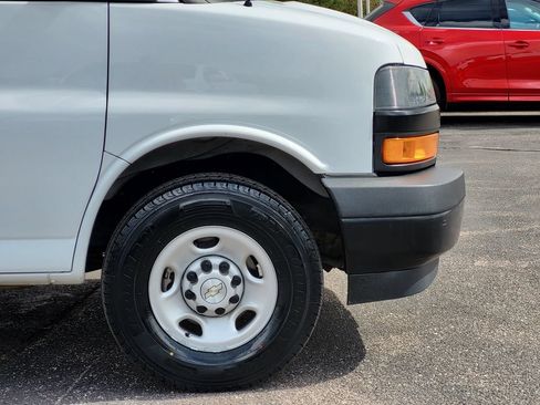Used 2023 Chevrolet Express 3500 LS RWD image 29