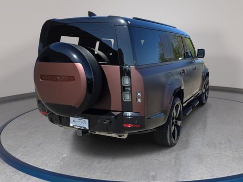 New 2026 Land Rover Defender 130 X-Dynamic SE AWD/4WD image 5