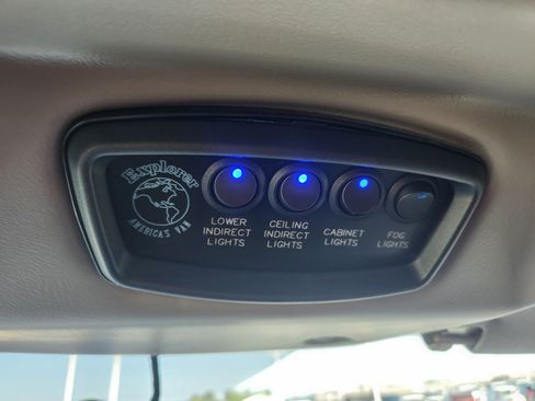 Used 2022 GMC Savana 2500 w/ Enhanced Convenience Package RWD image 42