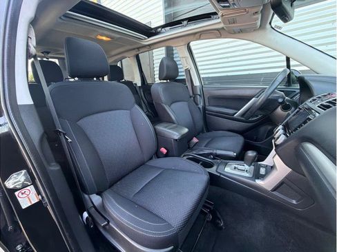 Used 2018 Subaru Forester 2.5i Premium w/ All-Weather Package AWD/4WD image 4