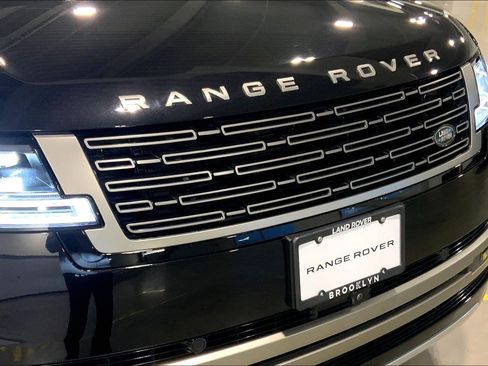 Used 2024 Land Rover Range Rover SE image 30