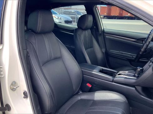 Used 2018 Honda Civic Sport Touring image 13