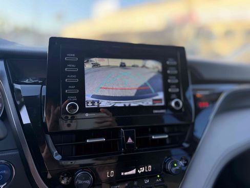 Used 2022 Toyota Camry SE FWD image 26