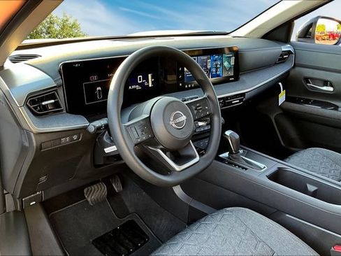 New 2026 Nissan Kicks SV w/ Charging Package FWD image 7
