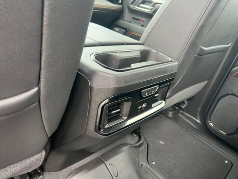 Used 2024 GMC Sierra 1500 AT4 w/ AT4 Preferred Package AWD/4WD image 23