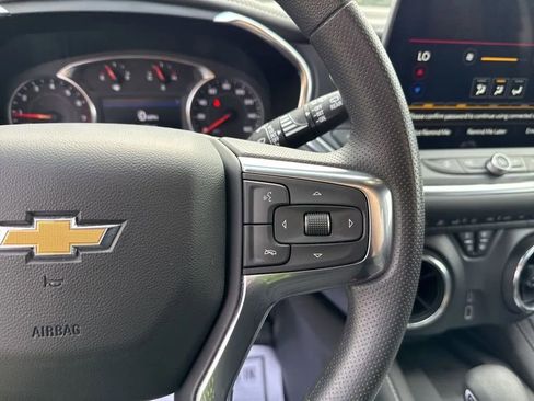 Used 2024 Chevrolet Blazer LT w/ Convenience Package FWD image 18