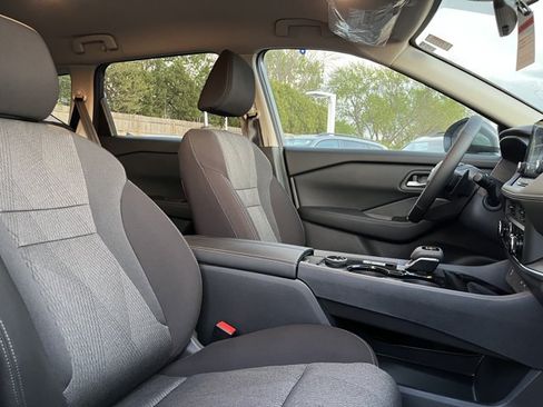 New 2026 Nissan Rogue SV w/ Cold Weather Package AWD/4WD image 13
