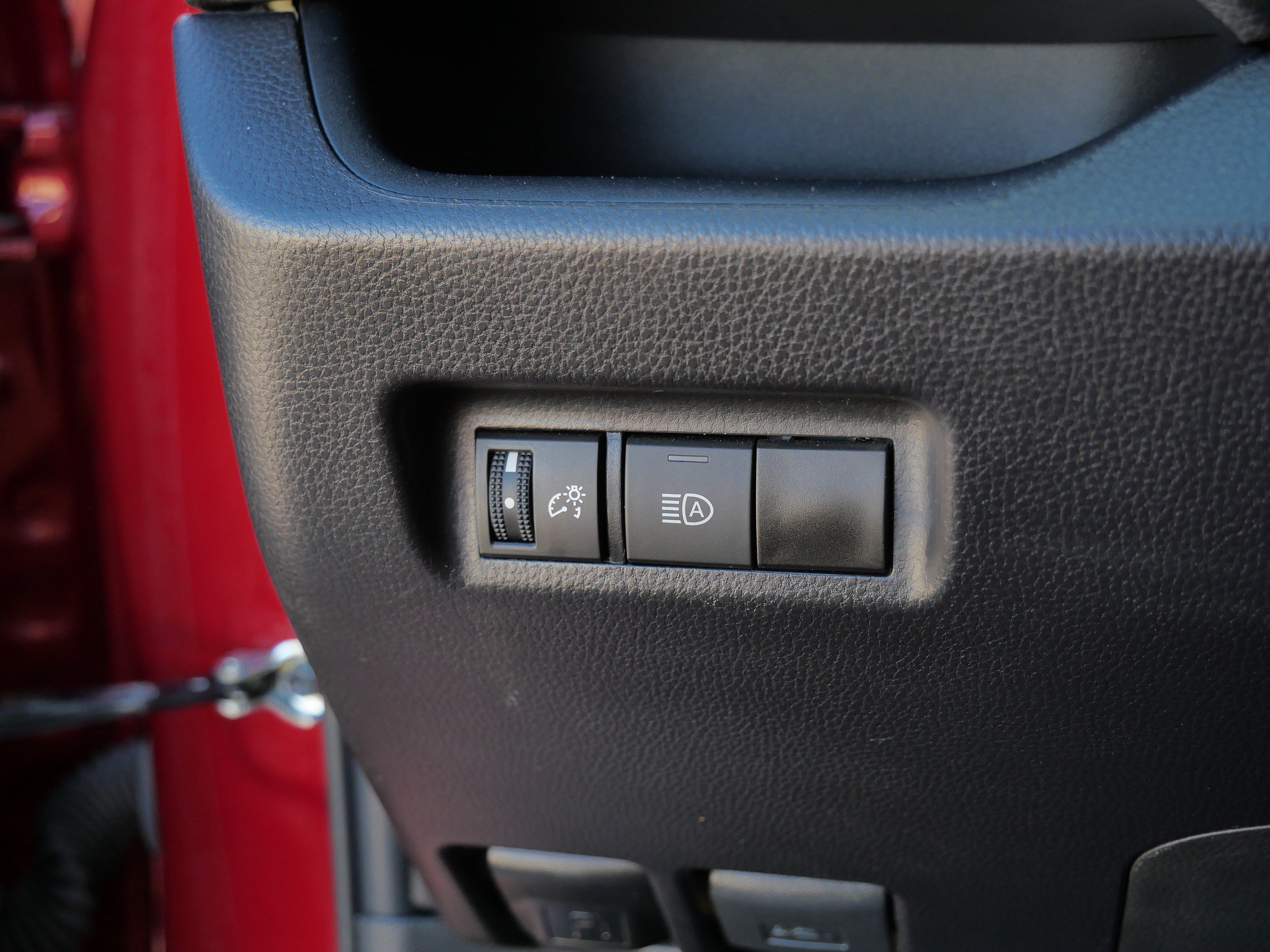 Certified 2025 Toyota RAV4 XLE AWD/4WD image 27